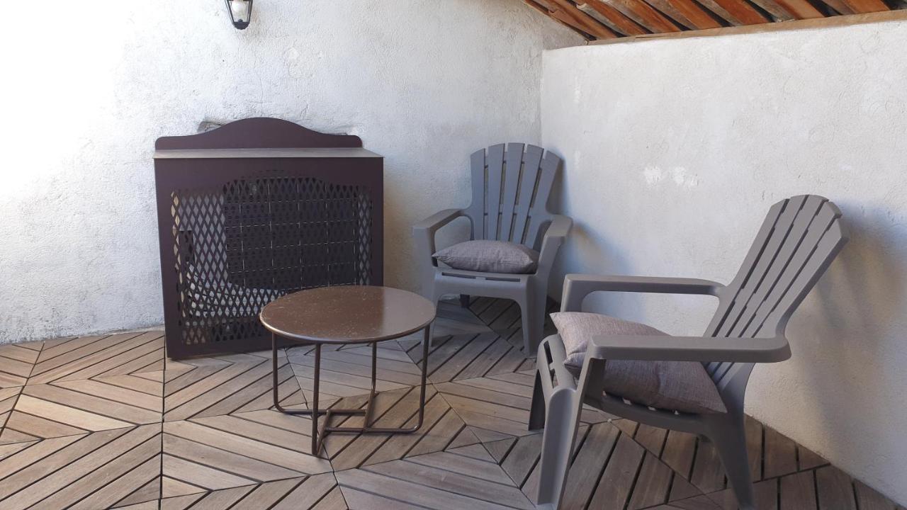 L'Angelus, Gite De Charme Au Coeur Du Vieux Village De Sablet Luaran gambar